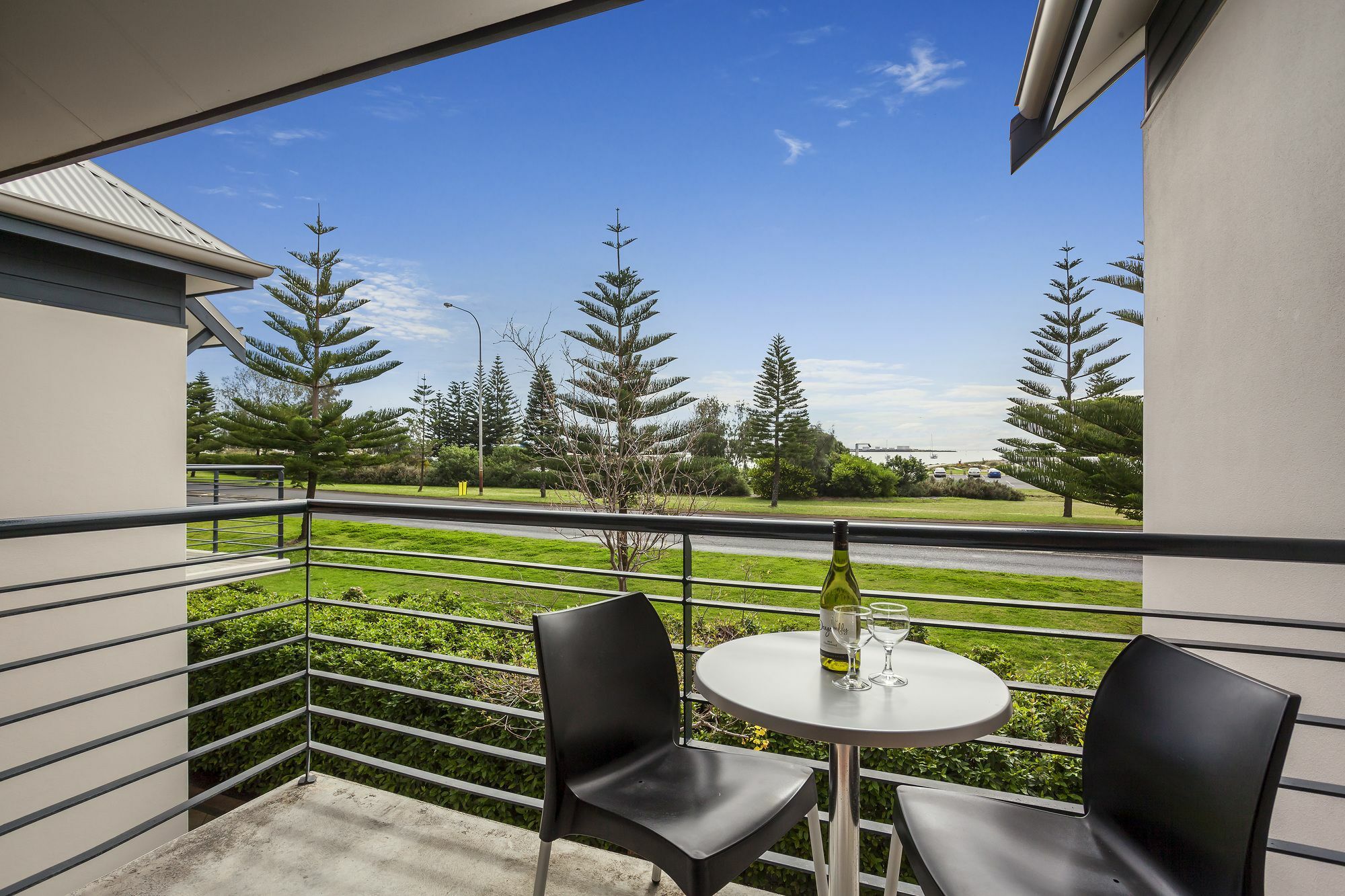 Quest Bunbury Aparthotel Exterior photo